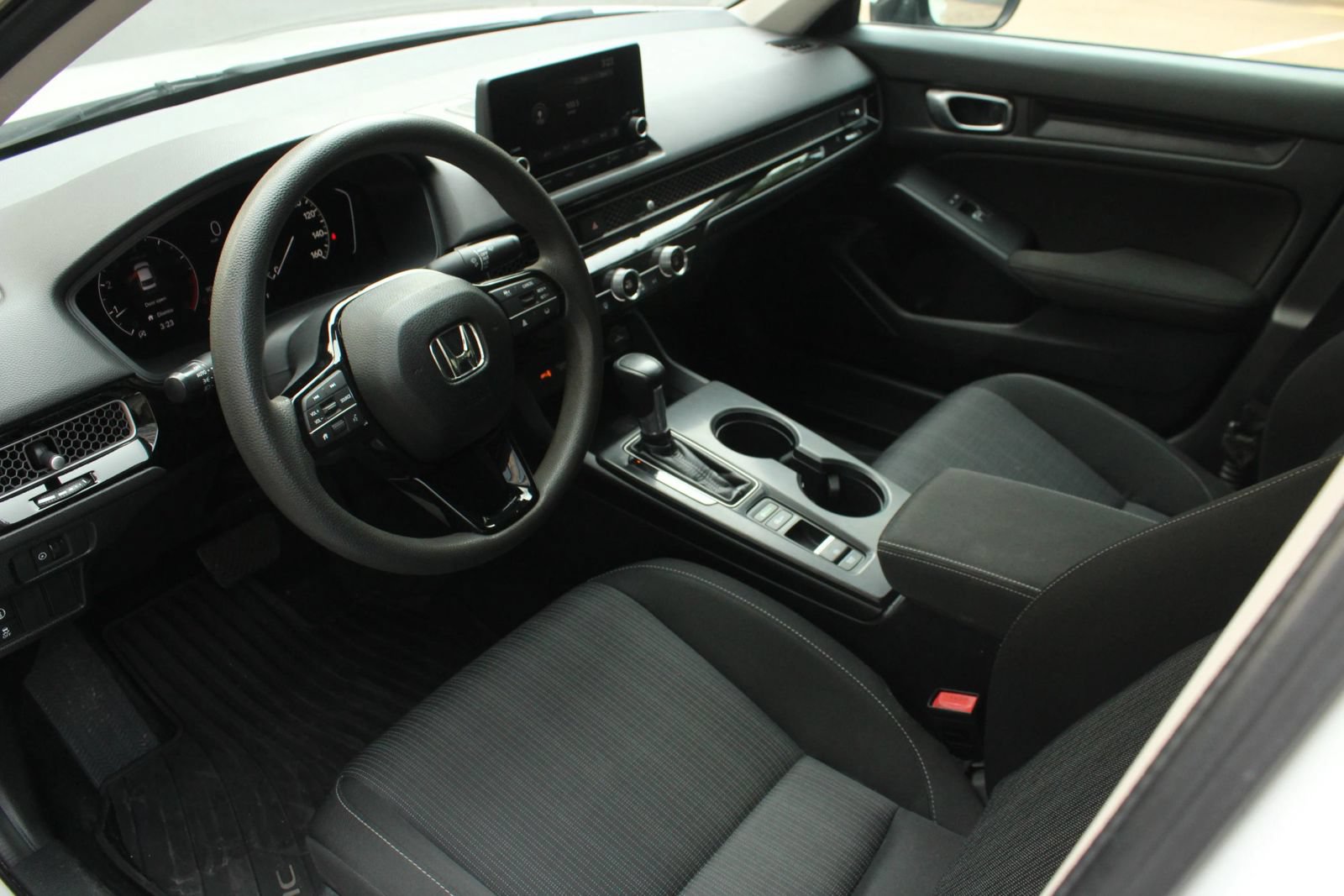 Used 2022 Honda Civic LX image 13