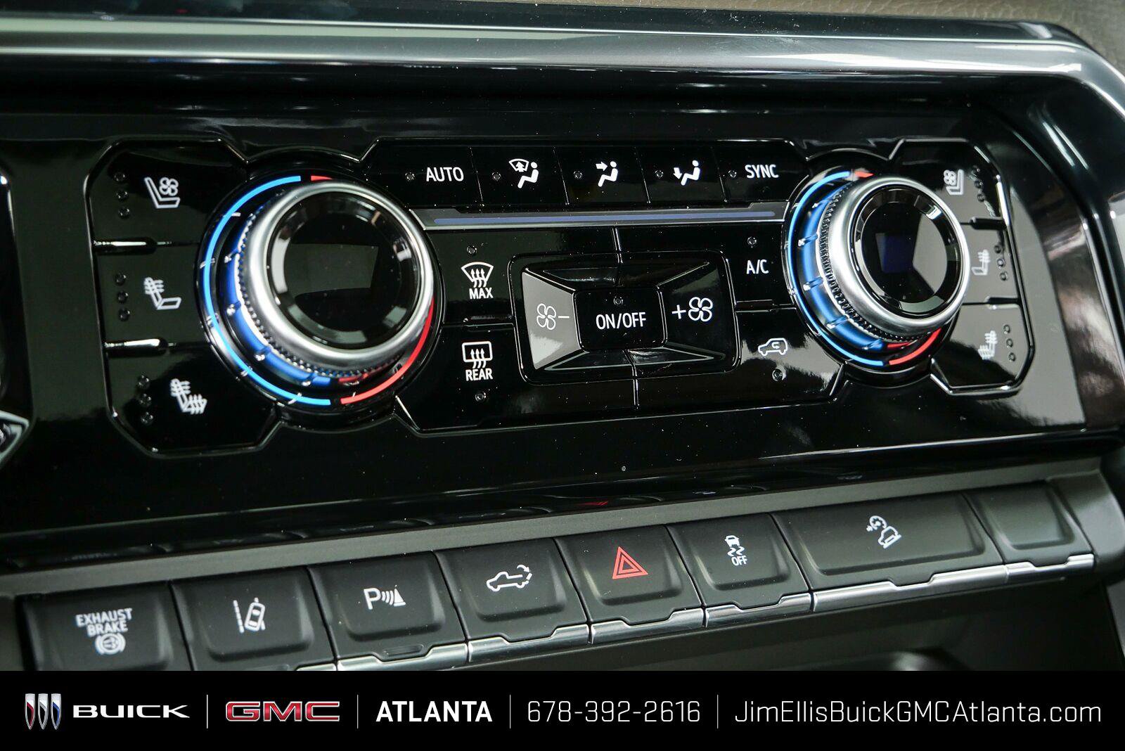 New 2026 GMC Sierra 2500 Denali w/ Denali Reserve Package AWD/4WD image 18