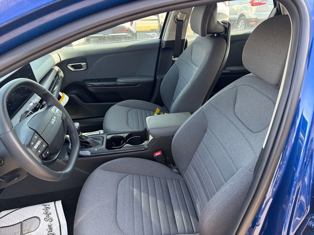 Certified 2025 Kia K4 EX image 12