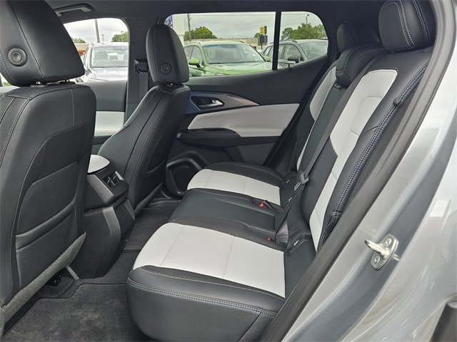 Used 2024 Chevrolet Equinox EV LT image 6