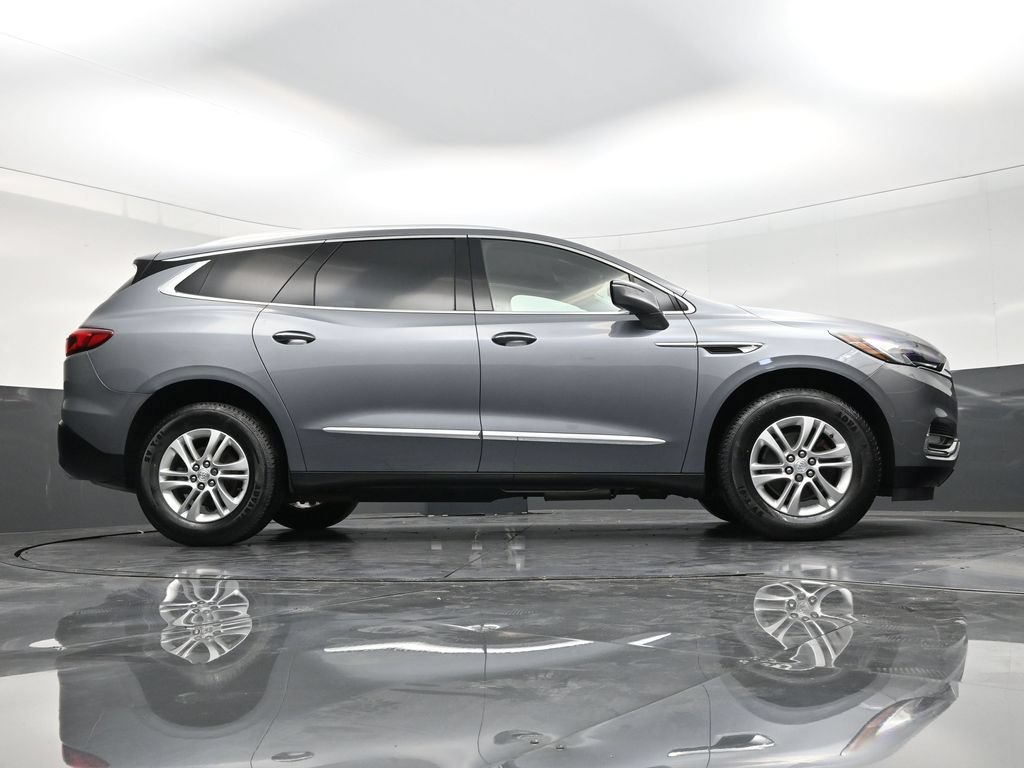 Used 2020 Buick Enclave Essence w/ Sound and Sites Package FWD image 24