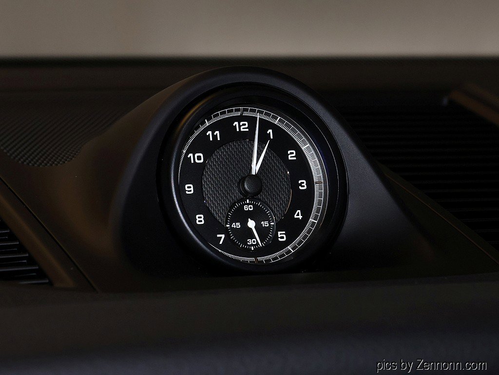 Used 2023 Porsche Macan S image 18