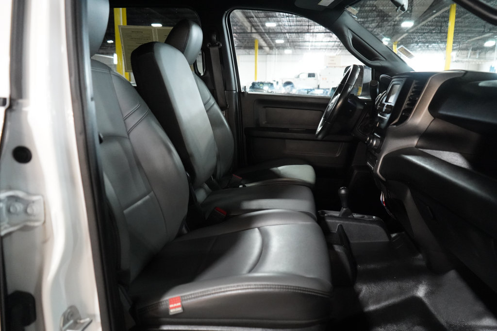 Used 2022 RAM 5500 Tradesman w/ Chrome Appearance Group AWD/4WD image 22