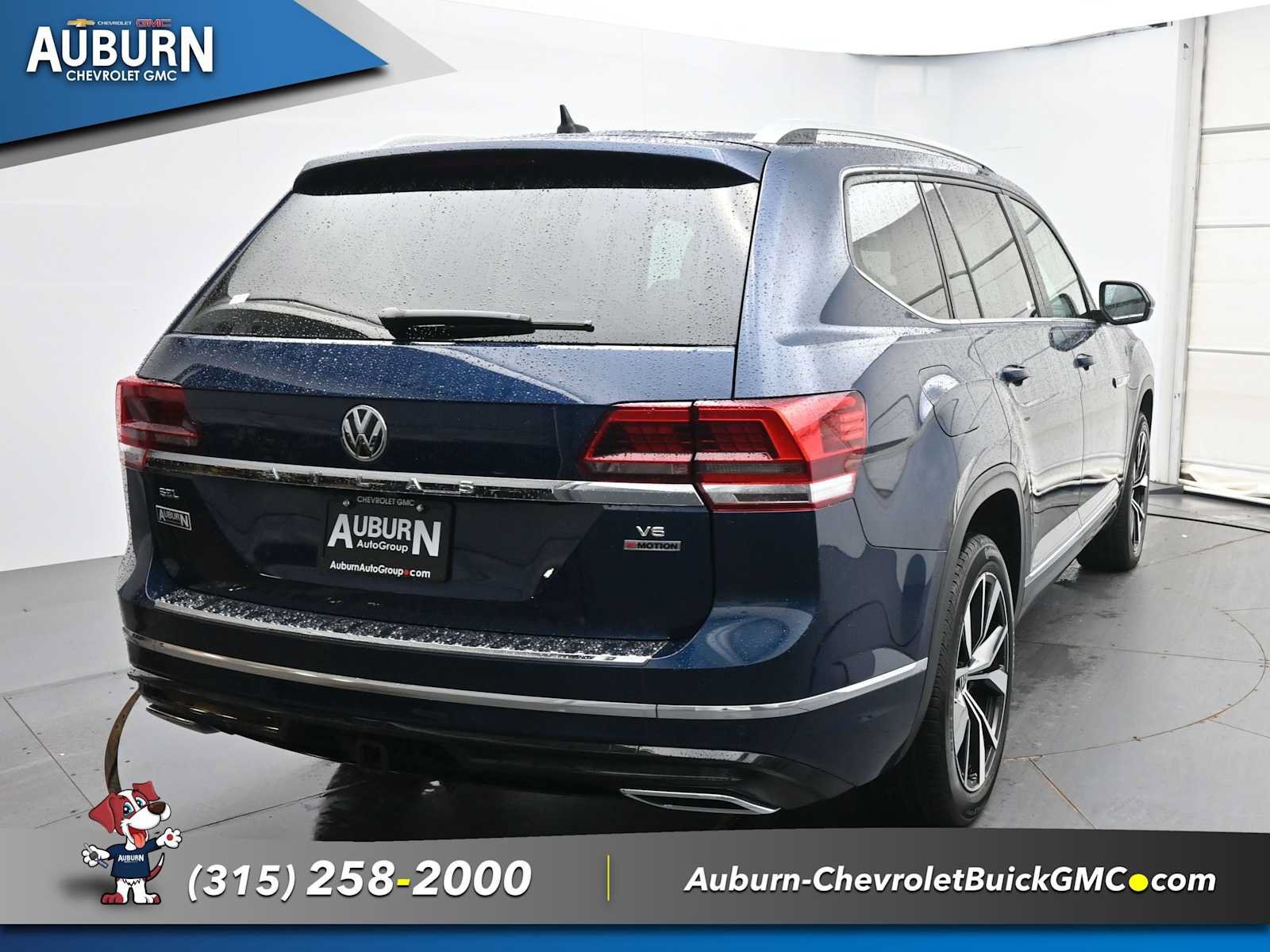 Used 2019 Volkswagen Atlas SEL R-Line AWD/4WD image 4