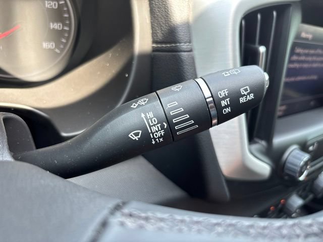 Used 2024 GMC Terrain SLT w/ Tech Package FWD image 26