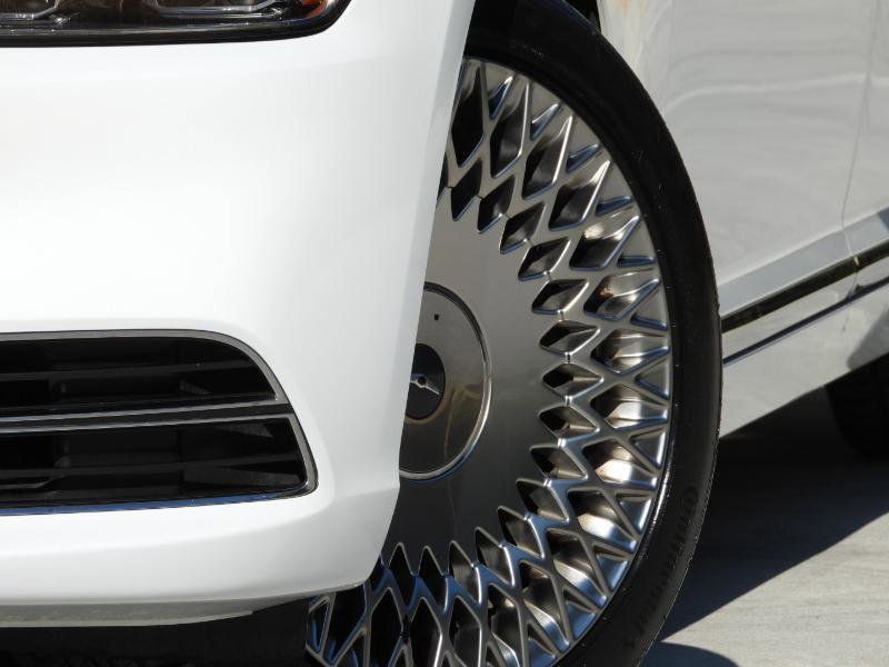 Used 2020 Genesis G90 3.3T Premium image 4