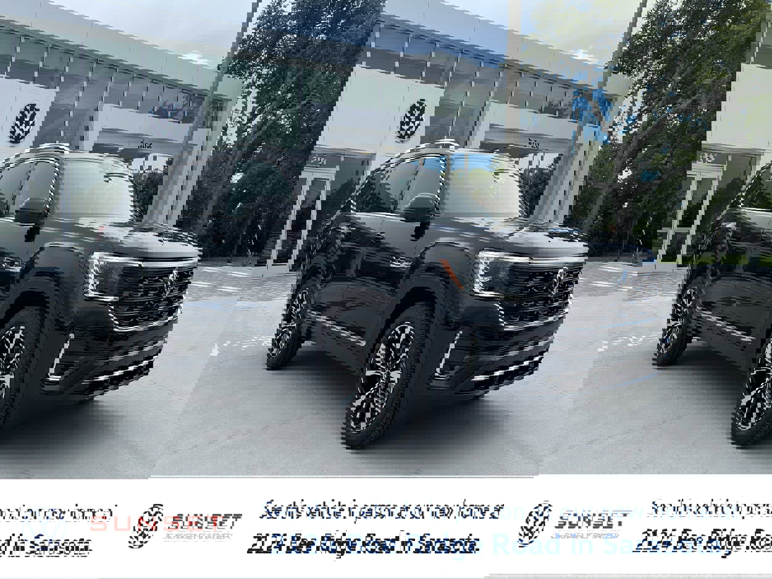 New 2025 Volkswagen Atlas SEL Premium R-Line image 1