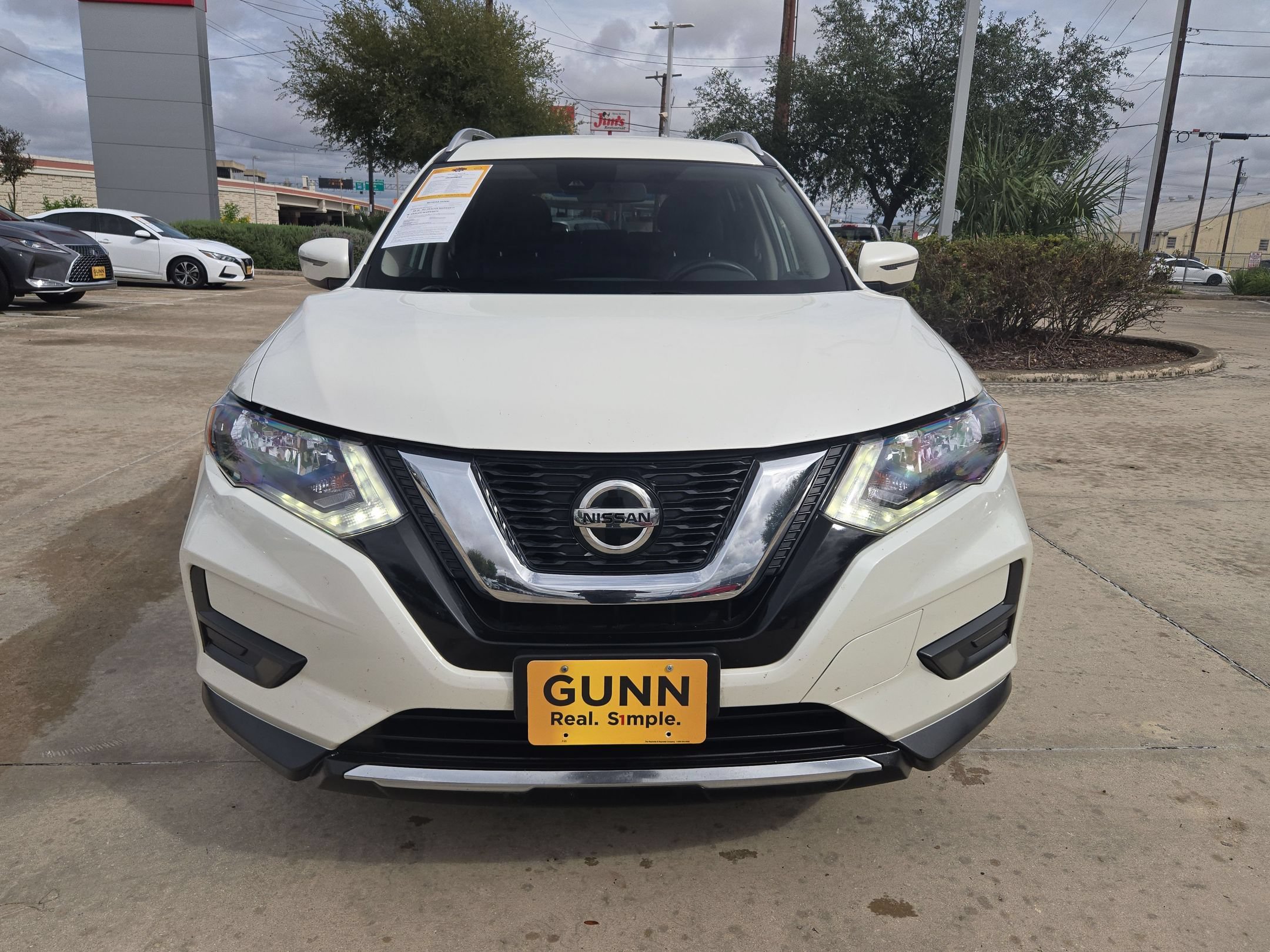 Used 2020 Nissan Rogue SV FWD image 8