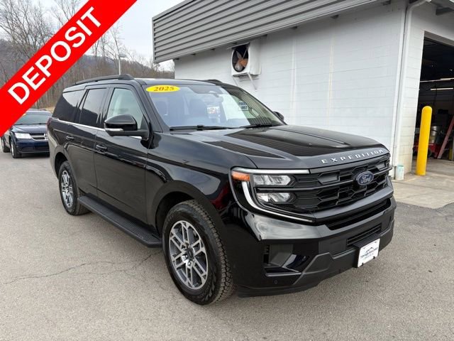 Used 2025 Ford Expedition Active image 21
