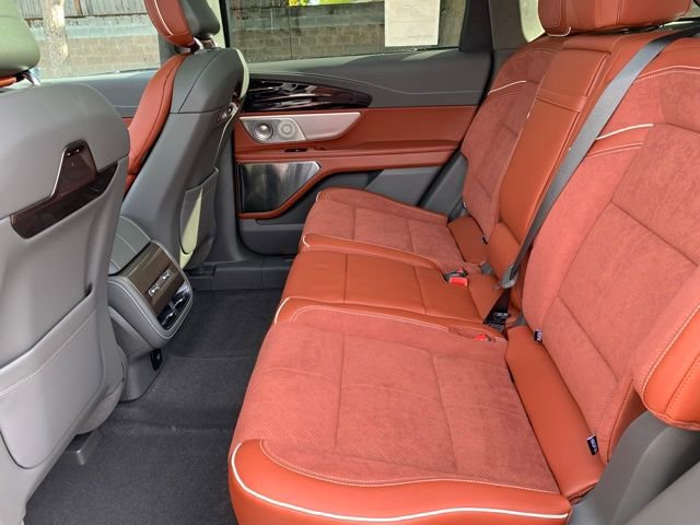 New 2024 Lincoln Nautilus Black Label w/ Jet Appearance Package (87T) image 17