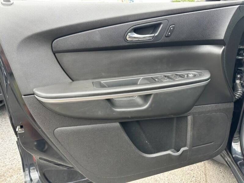 Used 2008 GMC Acadia SLE w/ Preferred Package FWD image 10