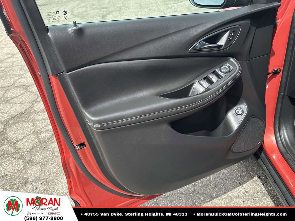 Certified 2024 Buick Encore GX Preferred FWD image 16
