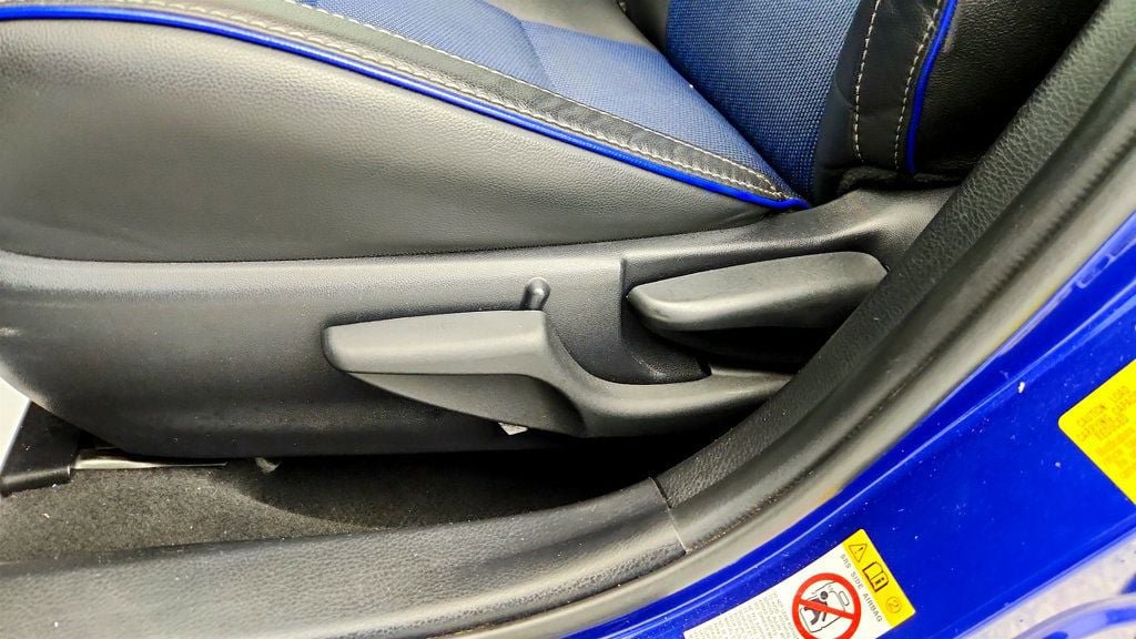 Used 2017 Toyota Corolla SE w/ Body Protection Package FWD image 11