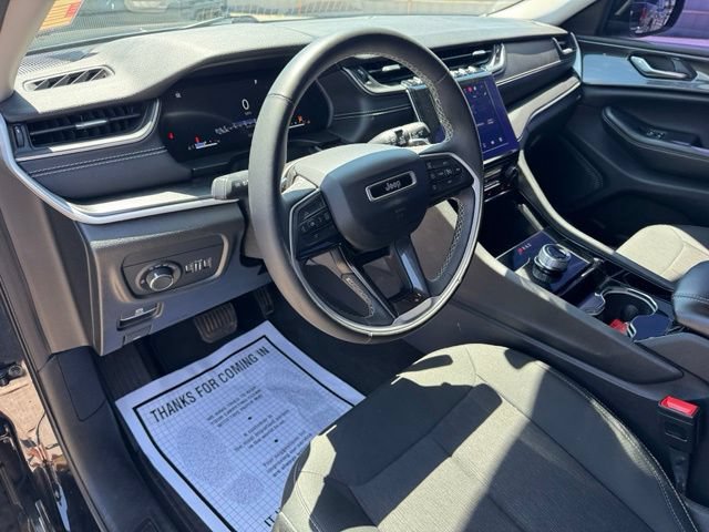 Certified 2023 Jeep Grand Cherokee L Laredo w/ Trailer Tow Group (B) RWD image 15