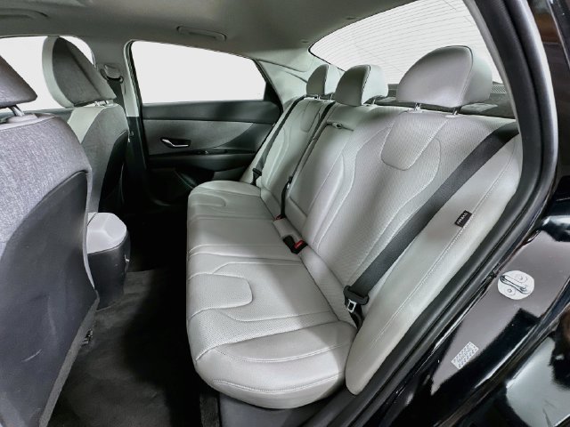 Used 2024 Hyundai Elantra Limited FWD image 28