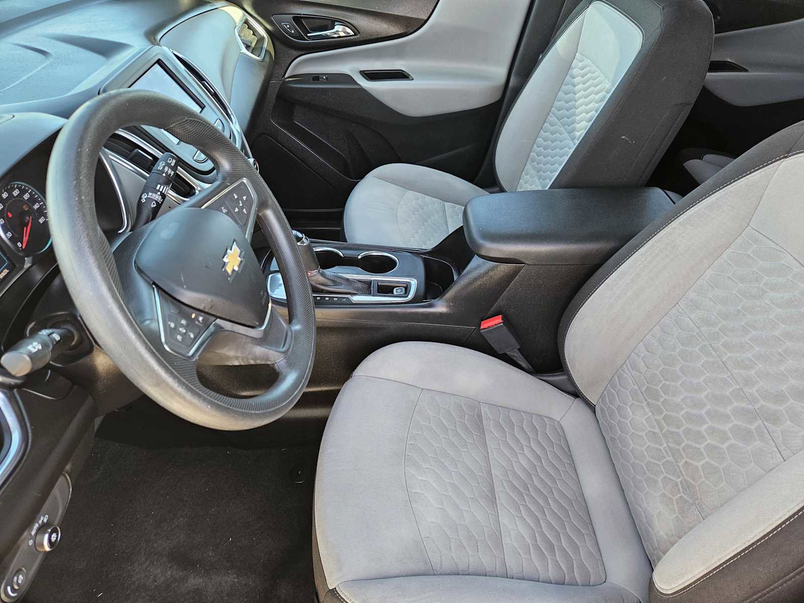 Used 2021 Chevrolet Equinox LT image 12