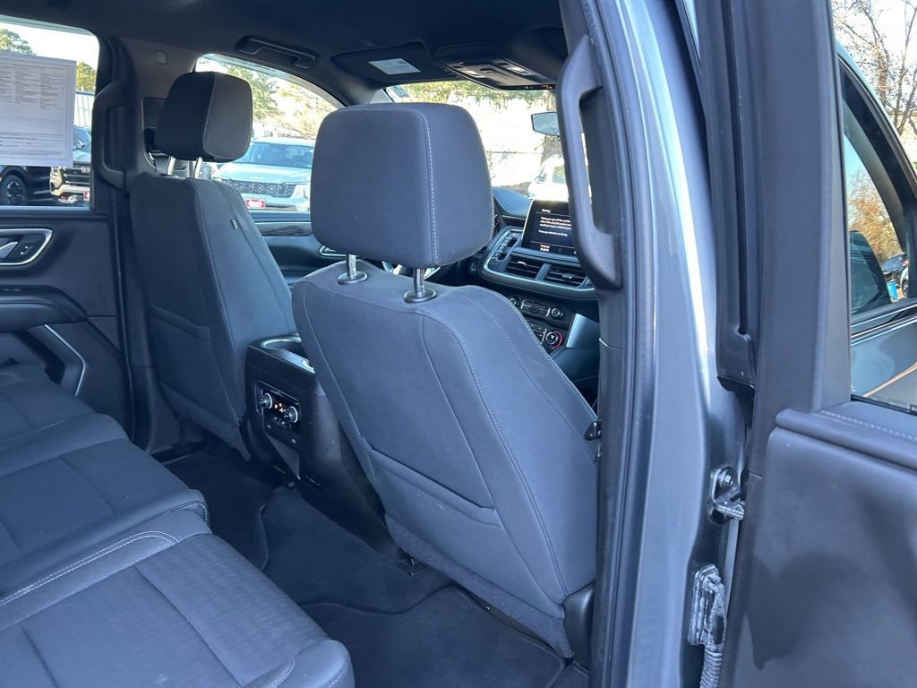 Used 2021 Chevrolet Suburban LS image 25