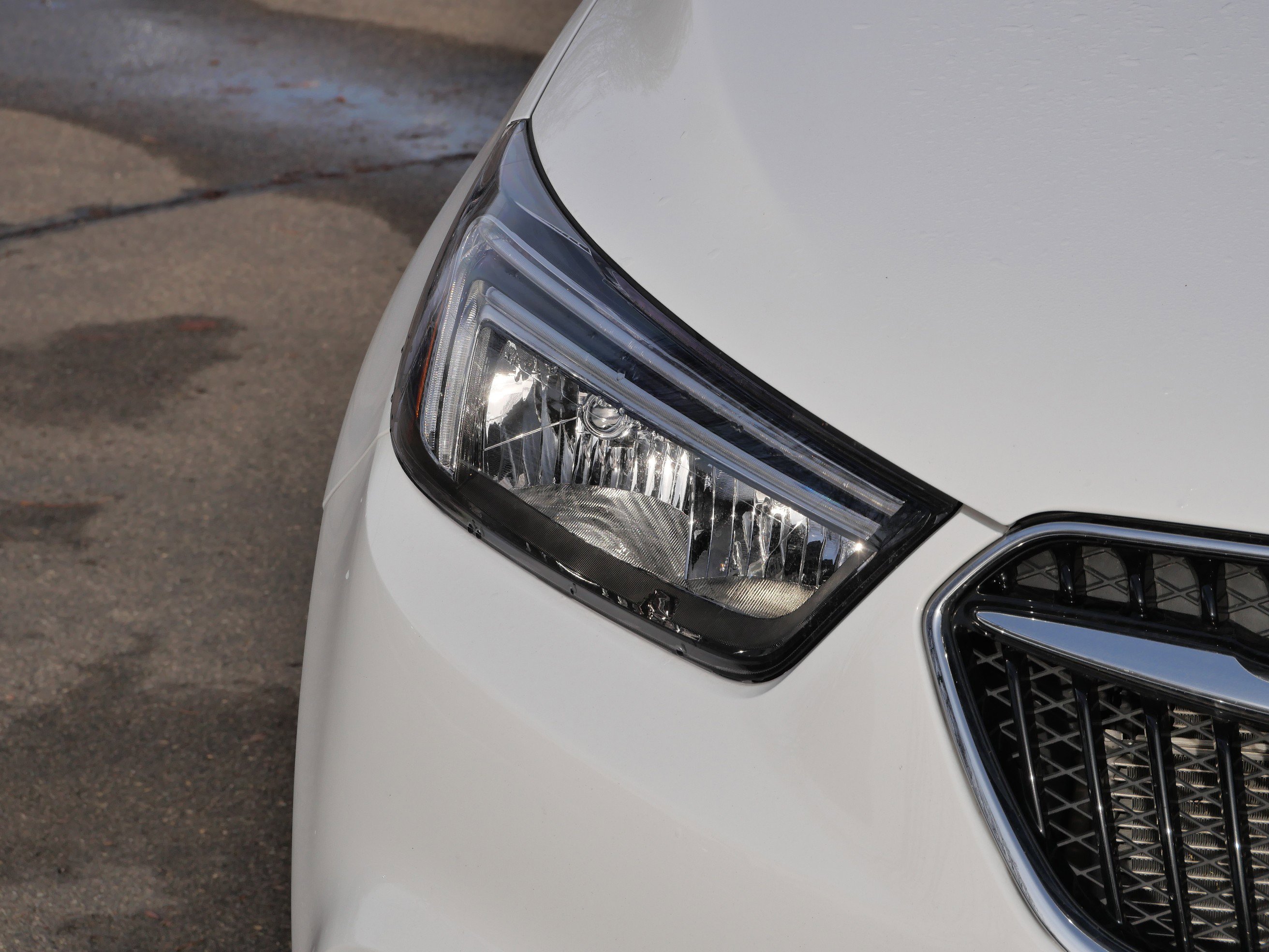 Used 2022 Buick Encore Preferred w/ Safety Package image 3