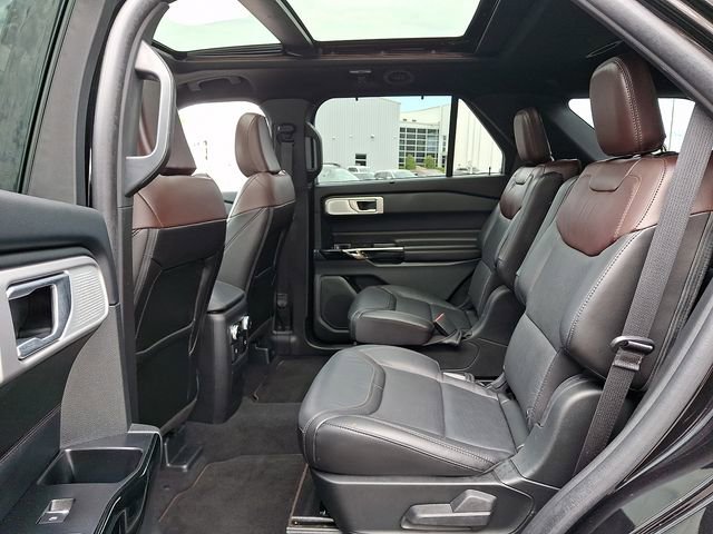 Used 2023 Ford Explorer Platinum w/ Technology Package image 10