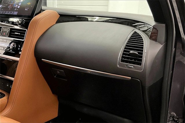 Used 2024 INFINITI QX80 Sensory w/ Cargo Package image 16