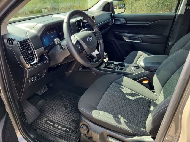Used 2025 Ford Ranger XLT w/ FX4 Off-Road Package image 13