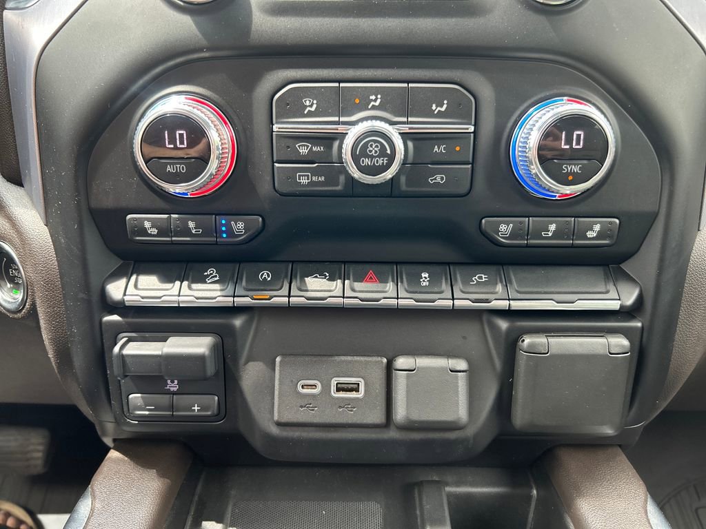 Used 2020 GMC Sierra 1500 SLT w/ SLT Premium Package AWD/4WD image 29