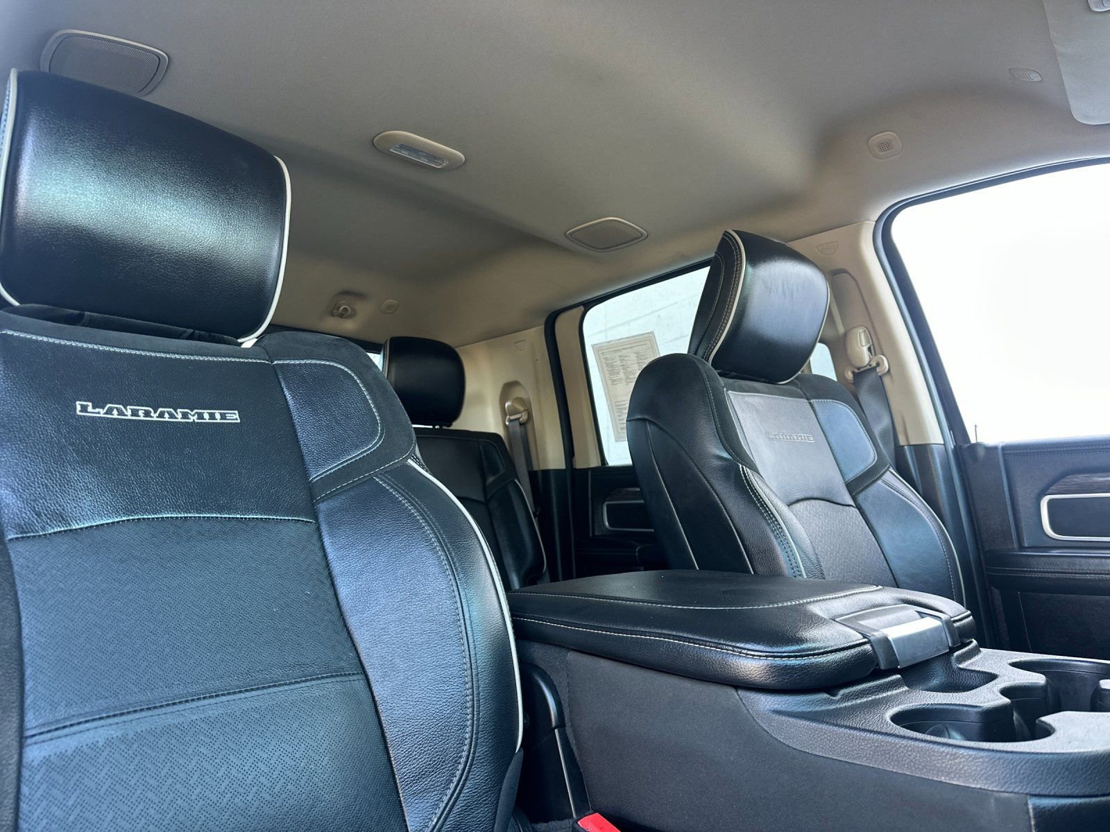 Used 2020 RAM 3500 Laramie AWD/4WD image 18