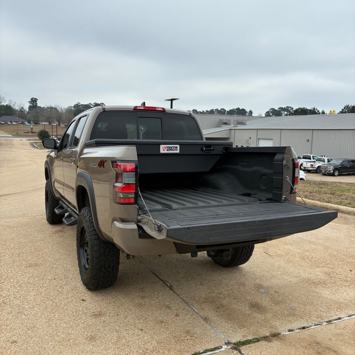 Used 2022 Nissan Frontier PRO-4X w/ Off-Road Protection Package image 5