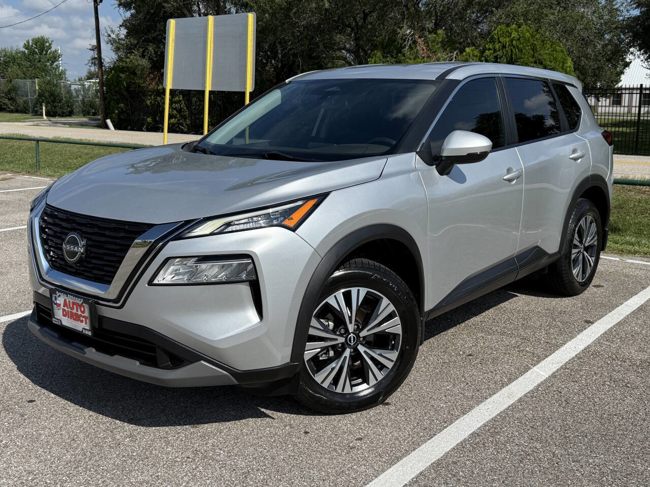 Used 2022 Nissan Rogue SV