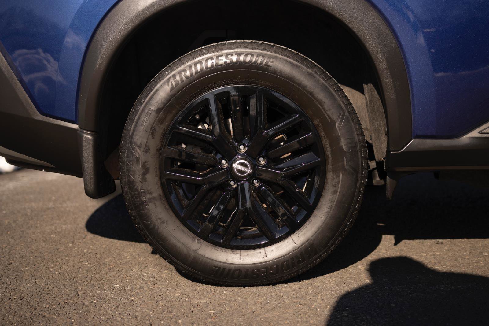 Used 2023 Nissan Rogue S image 26