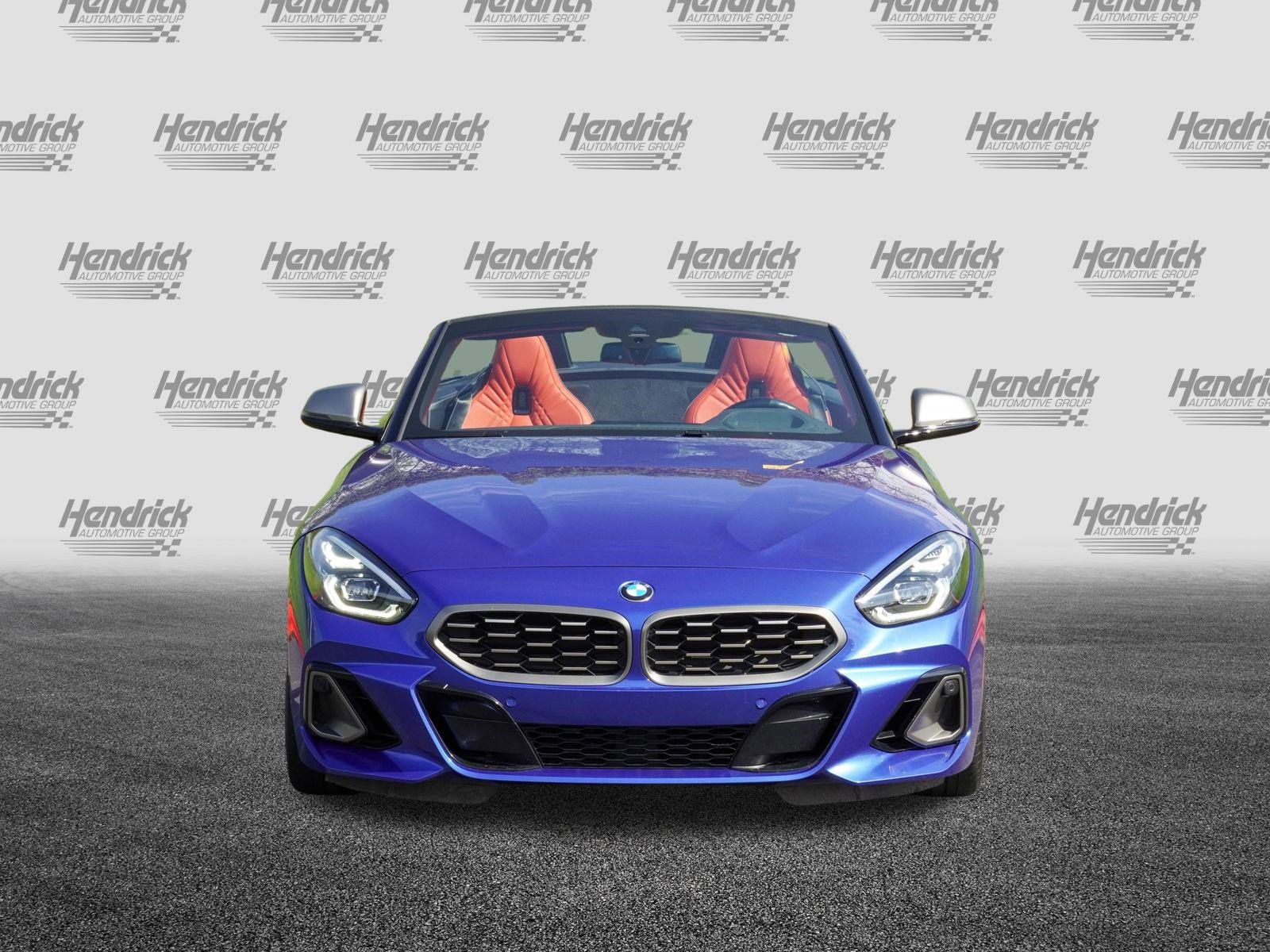 Certified 2023 BMW Z4 M40i w/ Premium Package RWD image 3