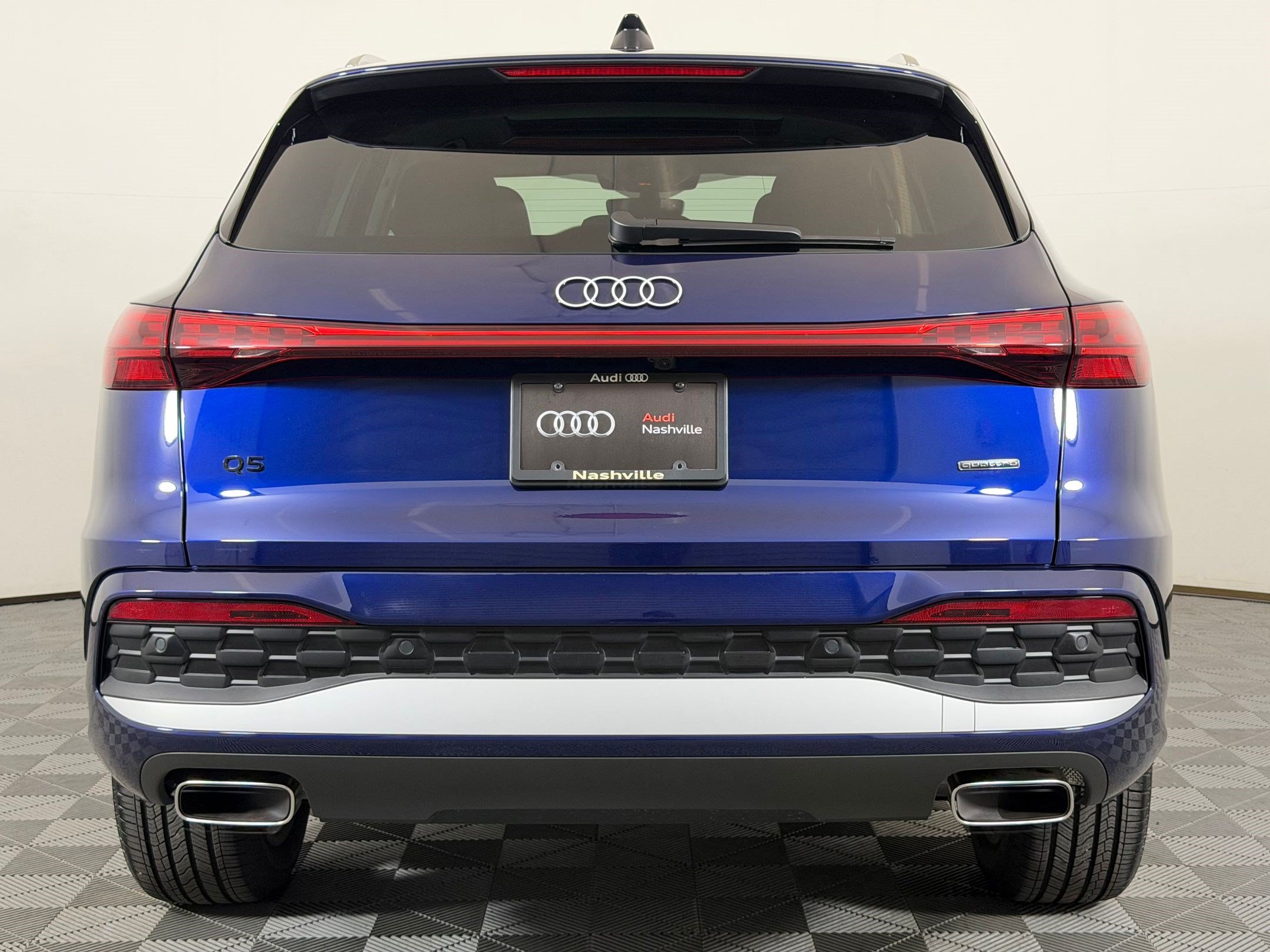 Certified 2025 Audi Q5 Premium AWD/4WD image 10