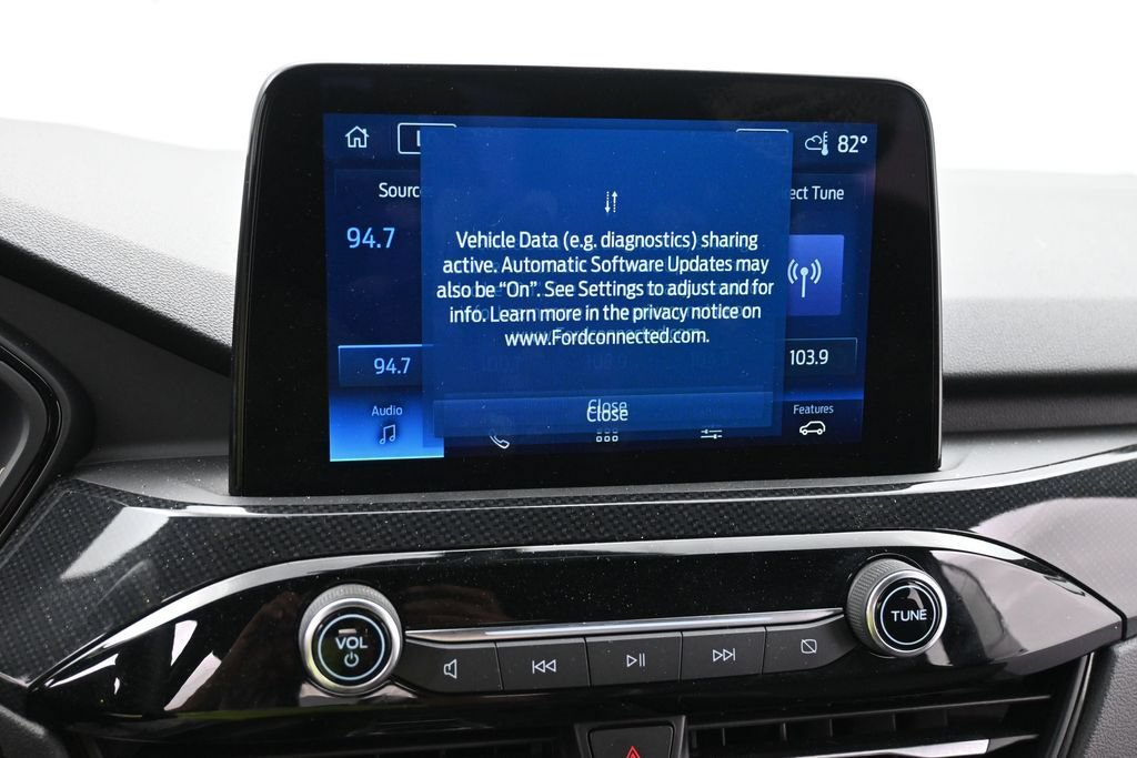 Certified 2025 Ford Escape ST-Line FWD image 12