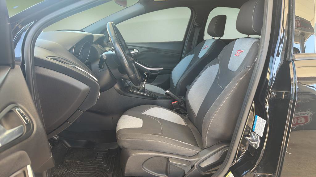 Used 2016 Ford Focus ST FWD image 16