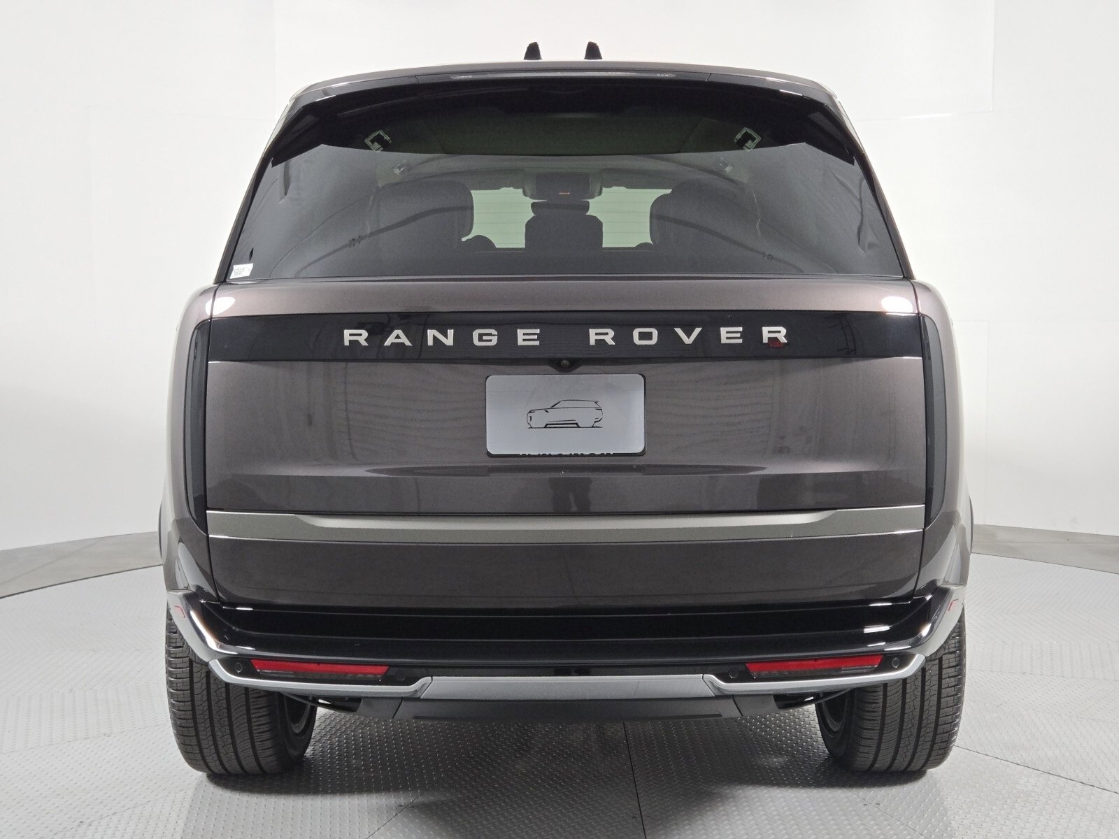 New 2025 Land Rover Range Rover SE image 7