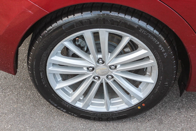 Used 2013 Subaru Impreza 2.0i Limited AWD/4WD image 11