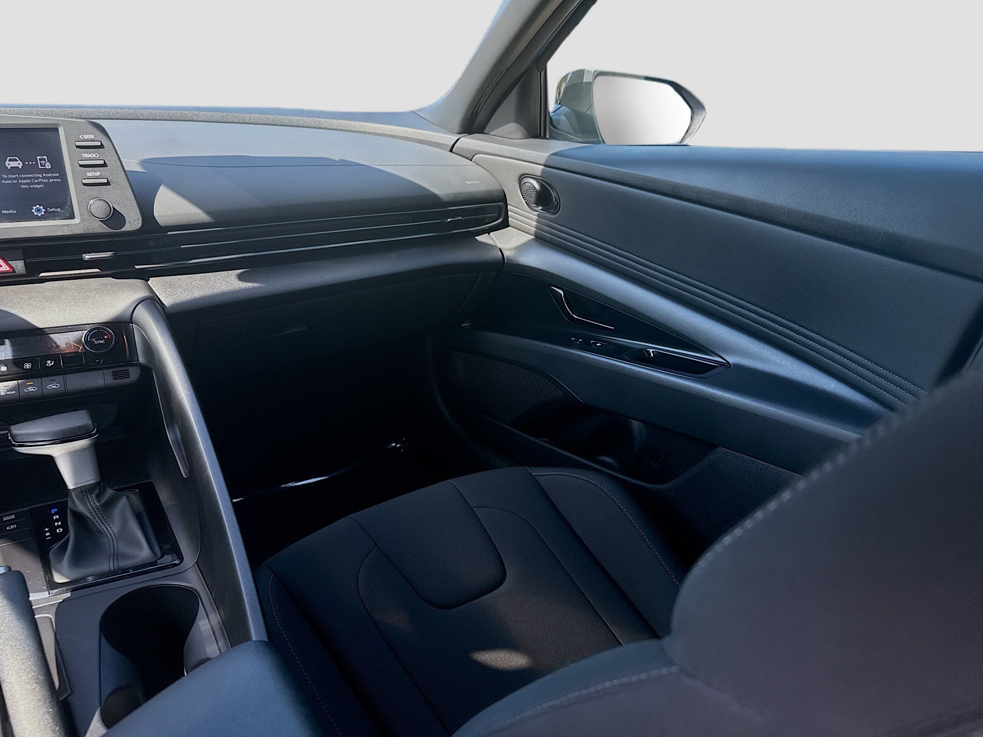 Certified 2025 Hyundai Elantra Sport FWD image 19