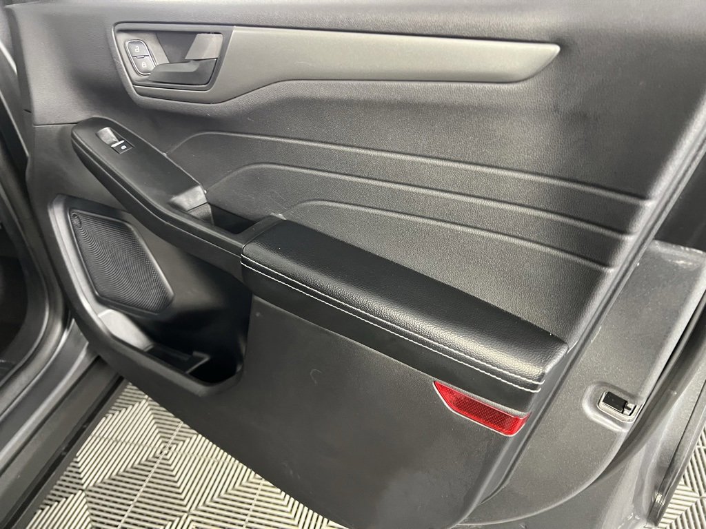 Used 2025 Ford Escape Active image 31