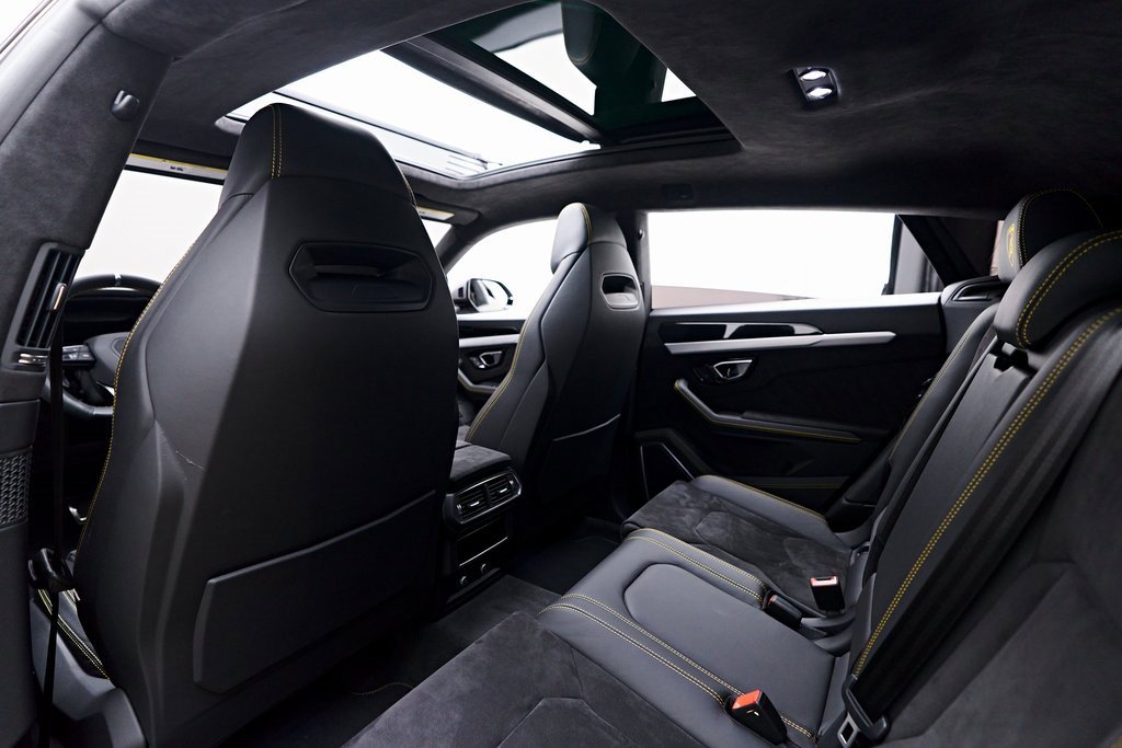 Used 2021 Lamborghini Urus image 43