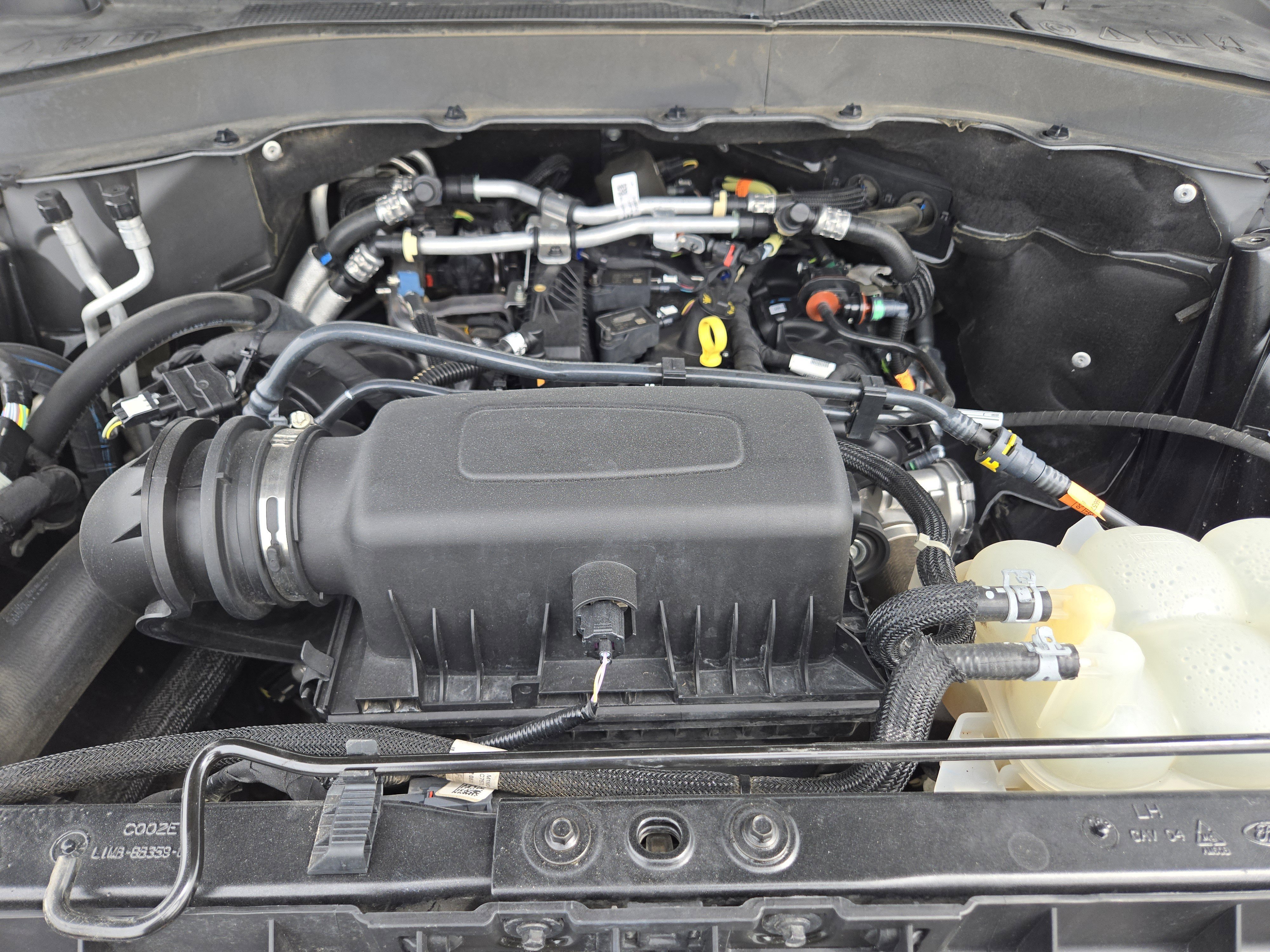 Used 2022 Ford Explorer XLT RWD image 31
