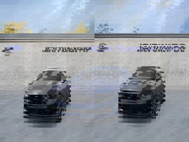 New 2025 Ford Mustang Dark Horse video 2