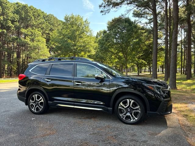 Used 2023 Subaru Ascent Touring AWD/4WD image 2