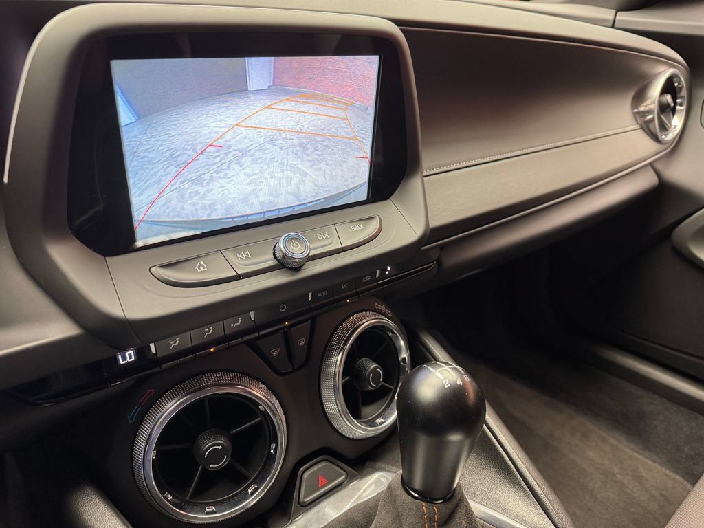 Used 2016 Chevrolet Camaro SS RWD image 21