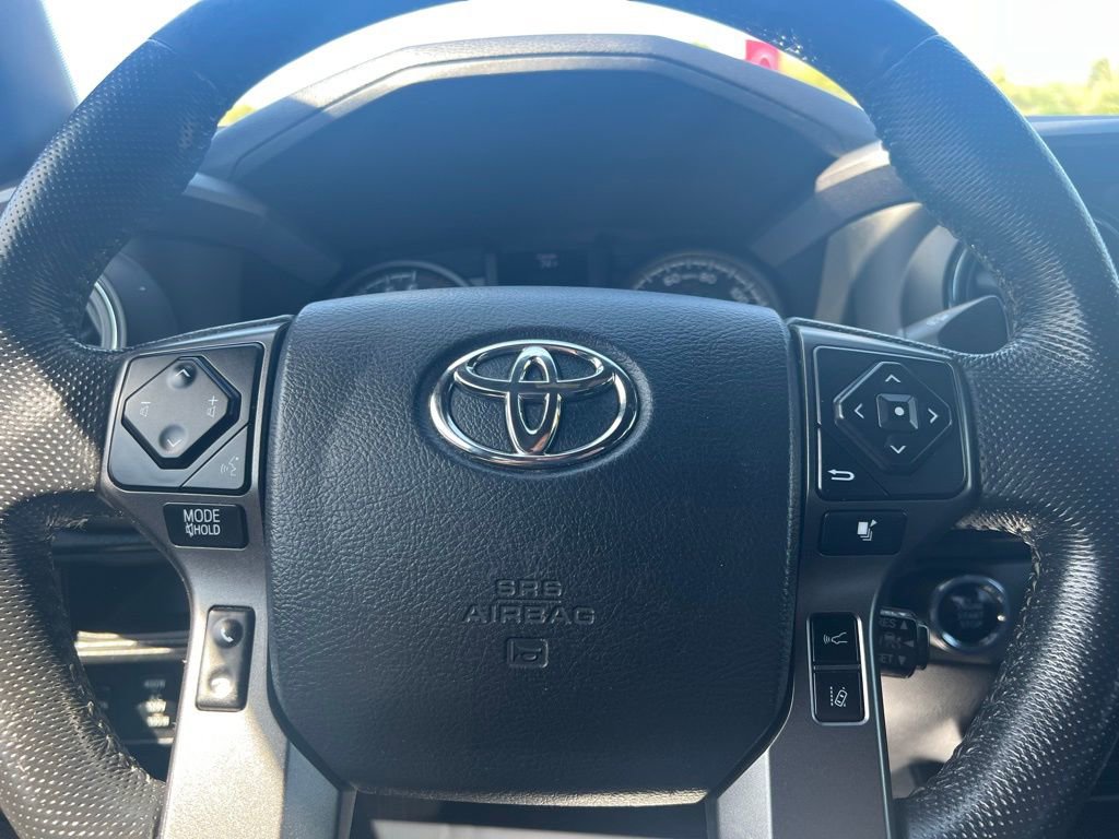 Used 2018 Toyota Tacoma TRD Sport w/ Technology Package image 13