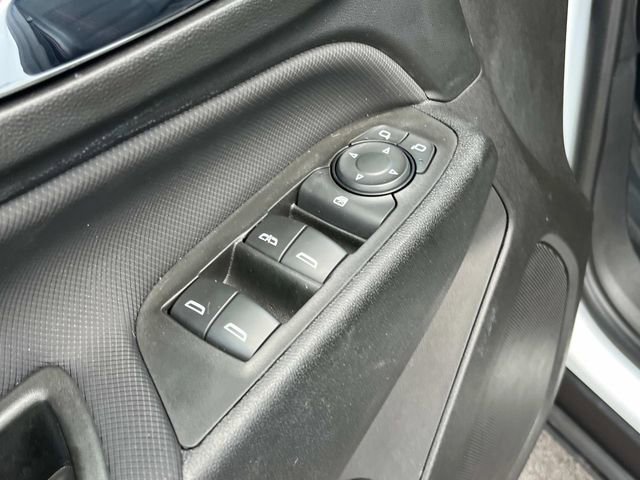 Certified 2022 Chevrolet Equinox RS w/ LPO, Floor Liner Package image 28