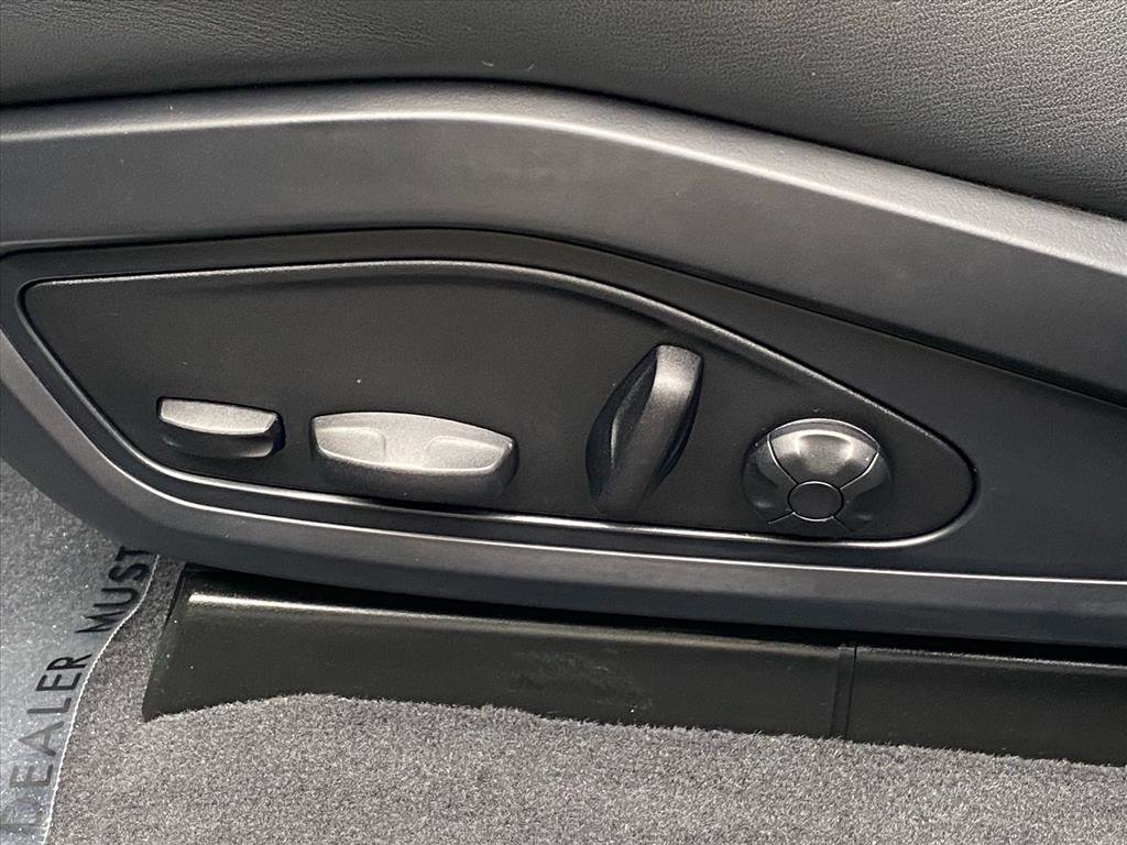 Used 2023 Audi e-tron GT Premium Plus image 14