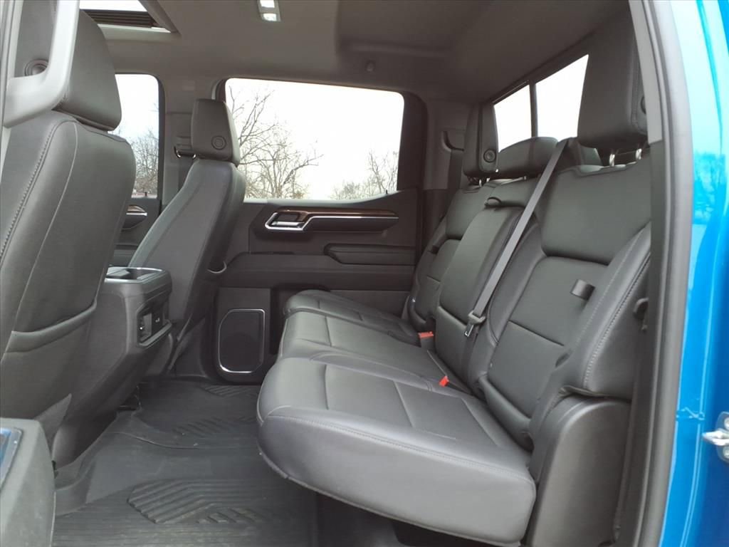 Used 2024 Chevrolet Silverado 1500 LT Trail Boss w/ Convenience Package II image 31