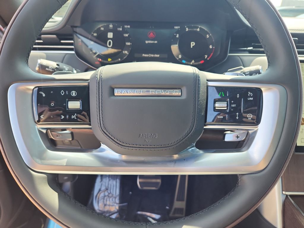 New 2025 Land Rover Range Rover SE image 18