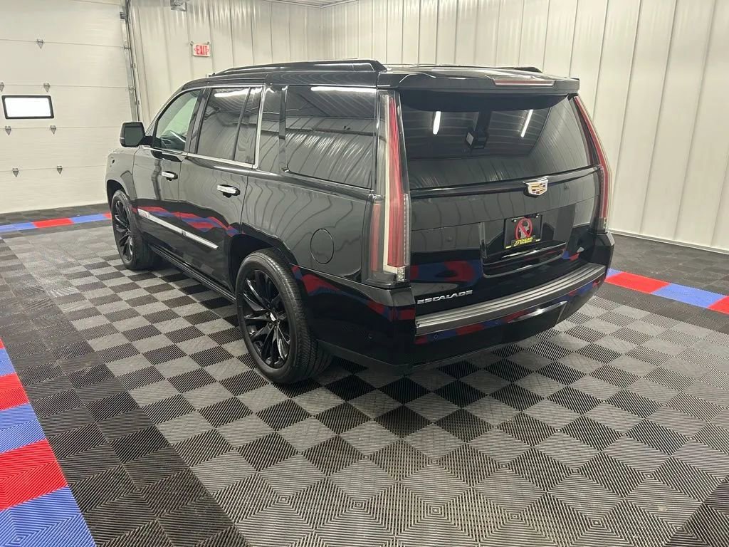 Used 2020 Cadillac Escalade Platinum image 8