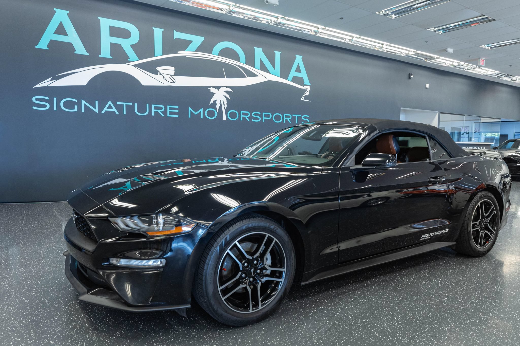 Used 2020 Ford Mustang Premium RWD image 1
